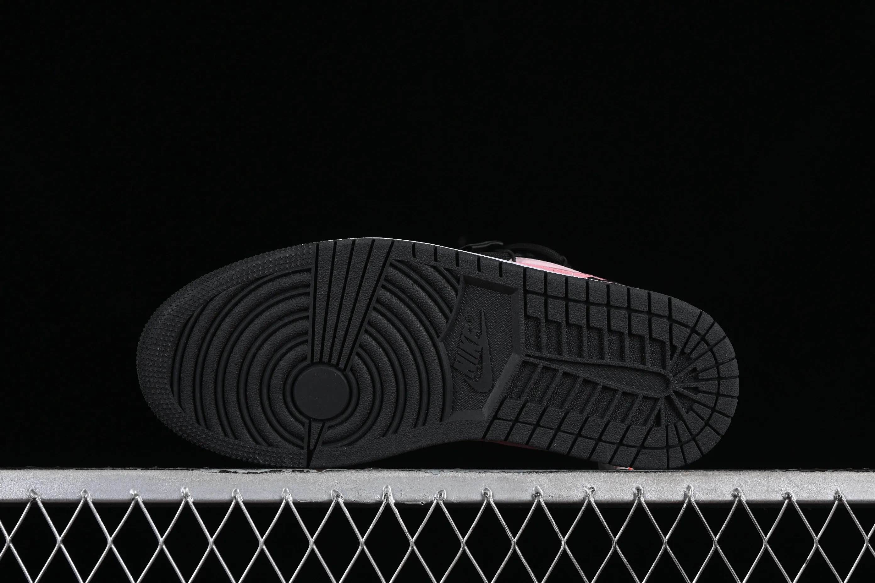 All categories Air Jordan Jordan series basketball shoes Air Jordan 1 Low Air Jordan 1 Low AJ1 Joe 1 Zhizhiberry black pink bow low-top cultural retro basketball shoes DX4374-008